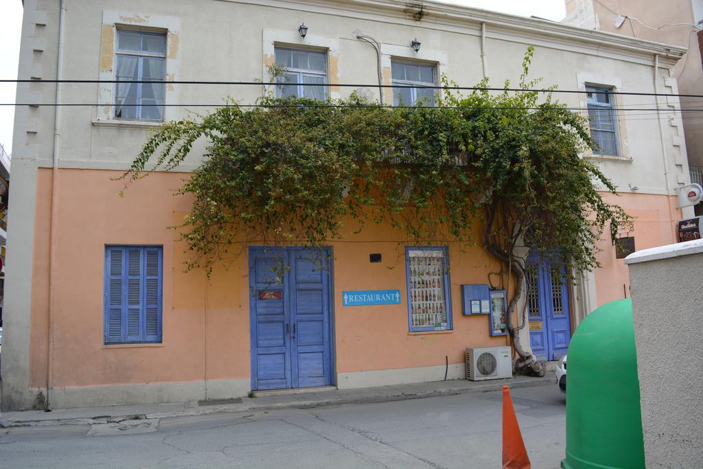 Апартаменти P L Panagiotis Ларнака